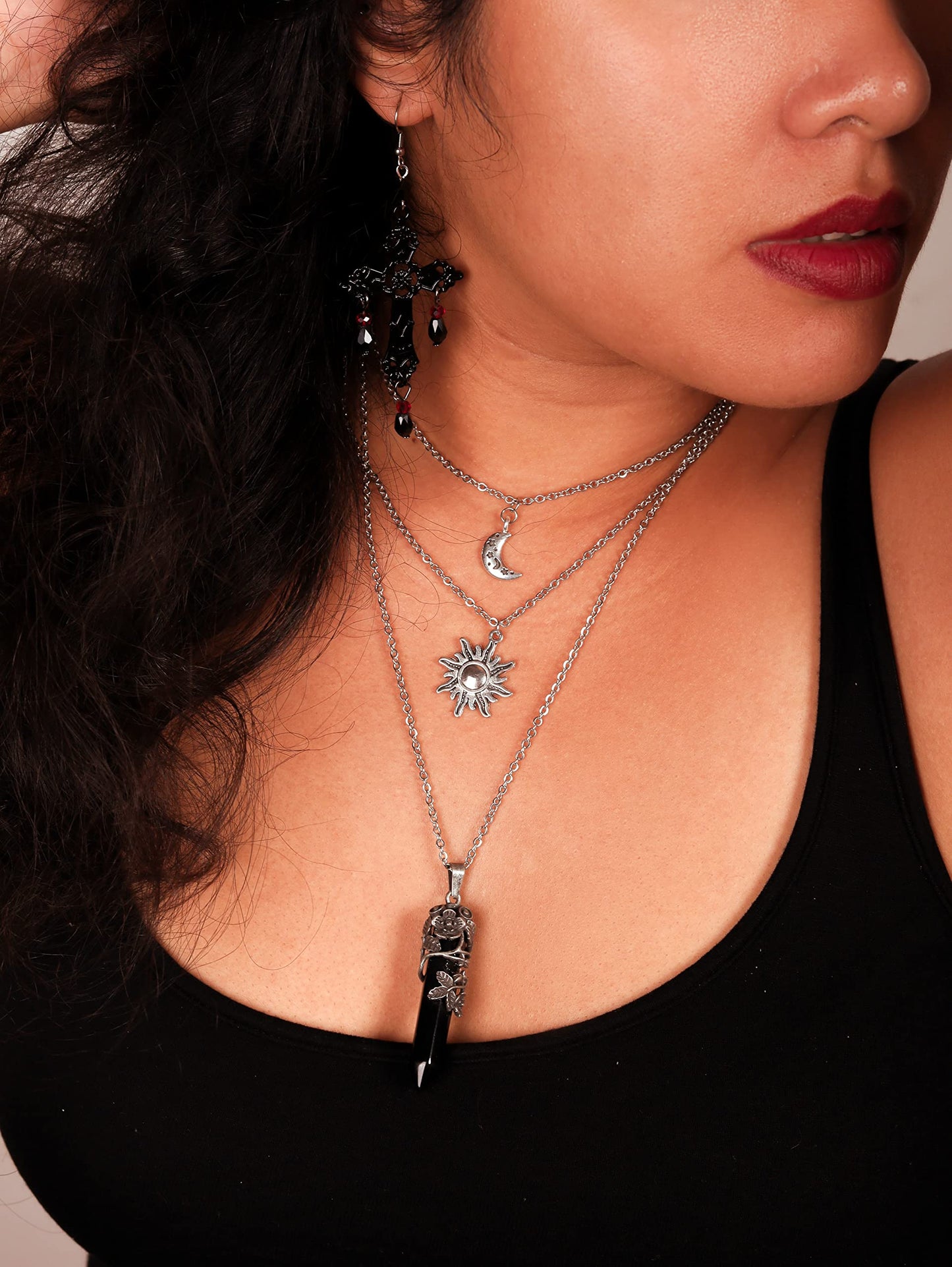 Sacina Gothic Crescent Moon Choker