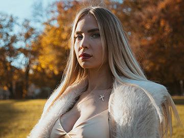 The Timeless Appeal of the Cross Necklace: A Symbol of Faith and Fashion