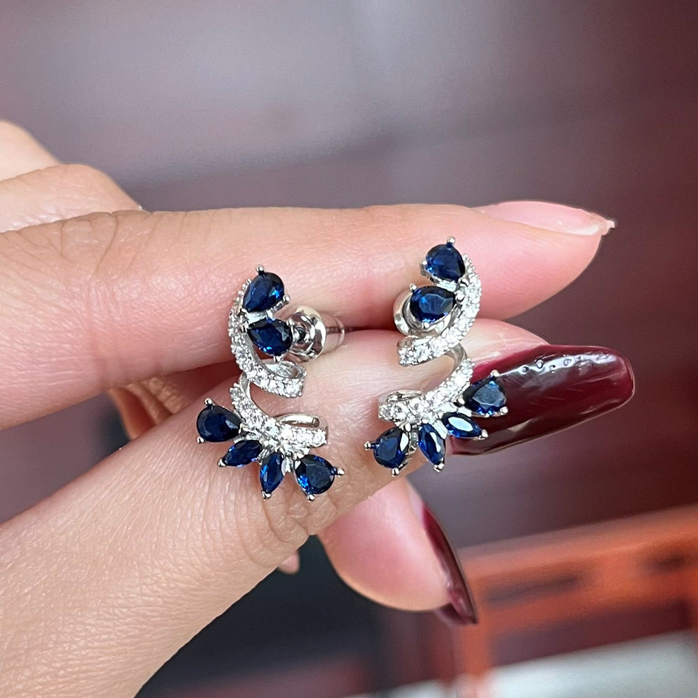 Dazzling Flower Design Stud Earrings