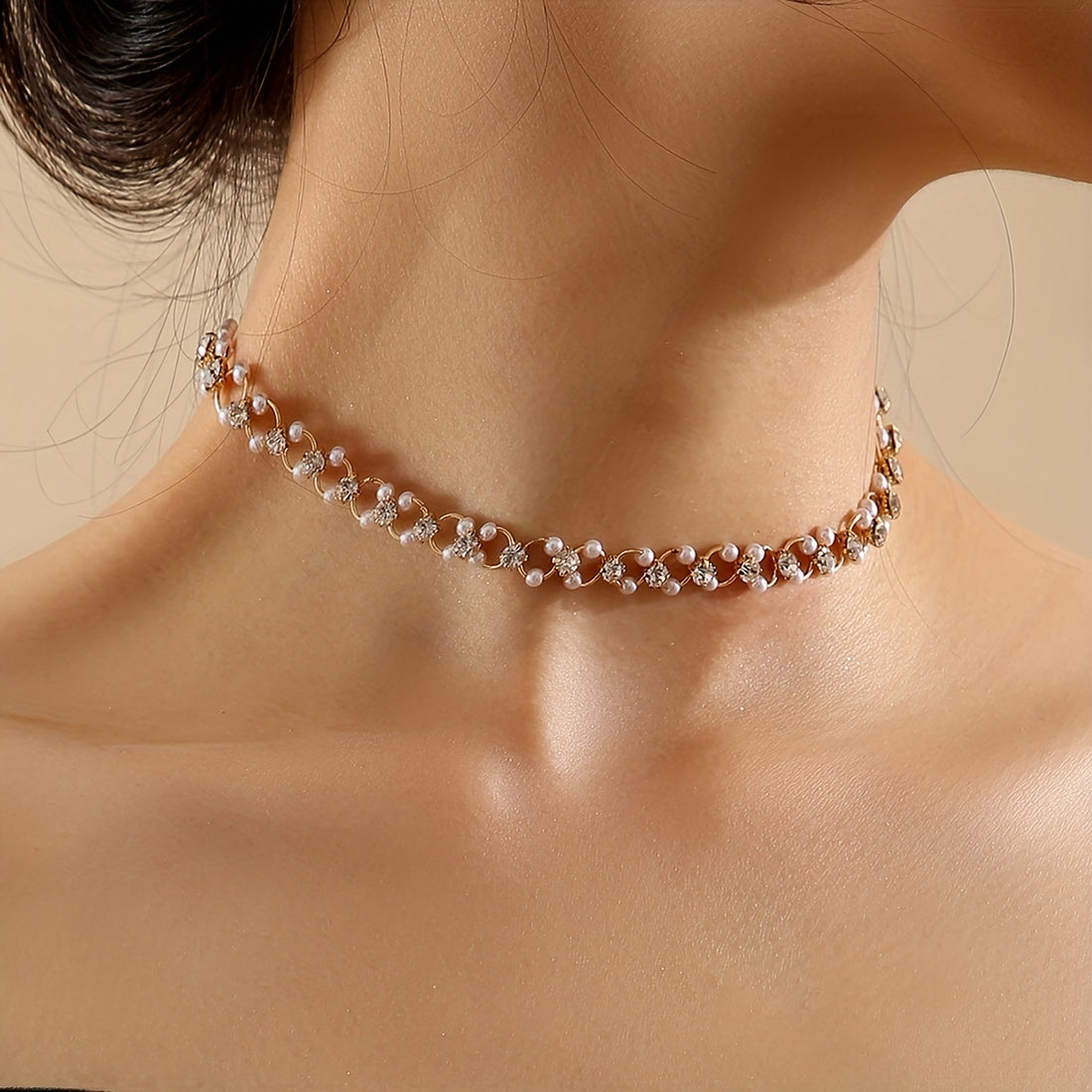 Unique Faux Pearl Inlaid Zirconia Choker Necklace