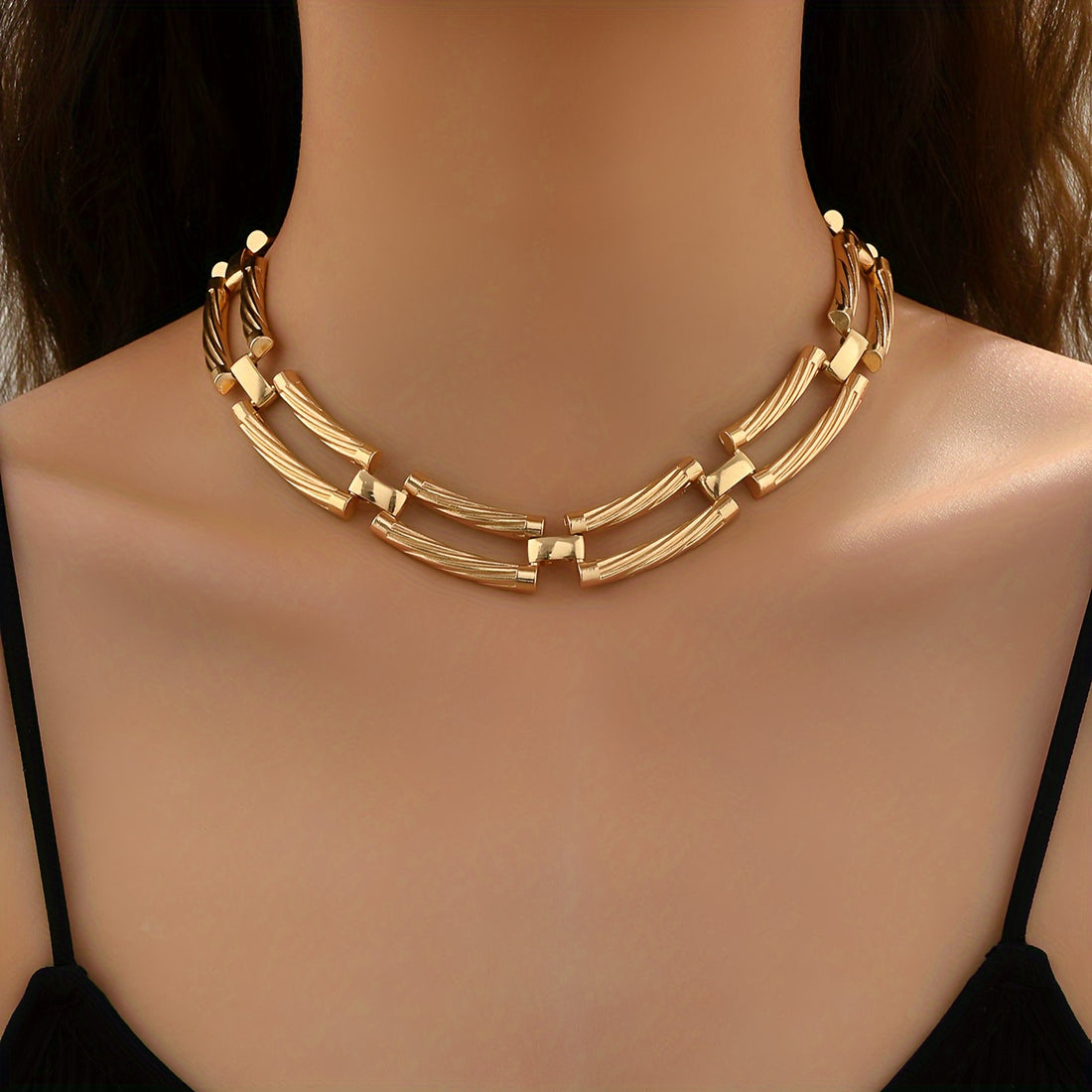 Geometric Chain Collar Necklace